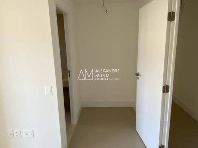 Apartamento para Venda em Fortaleza - 5