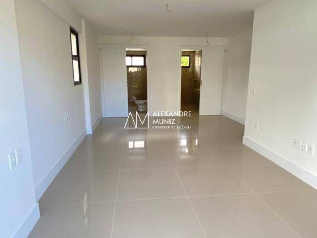 Apartamento para Venda em Fortaleza - 4
