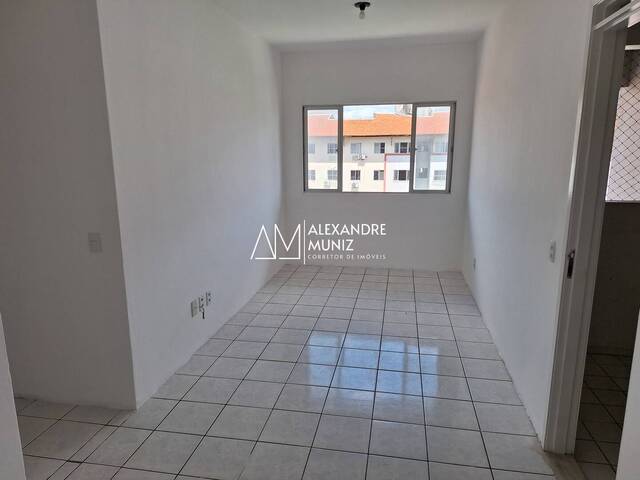 Apartamento para Venda em Fortaleza - 5