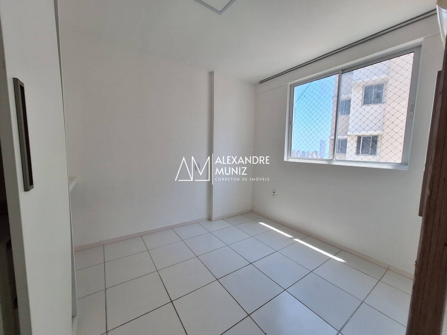 Apartamento à venda com 2 quartos, 56m² - Foto 14