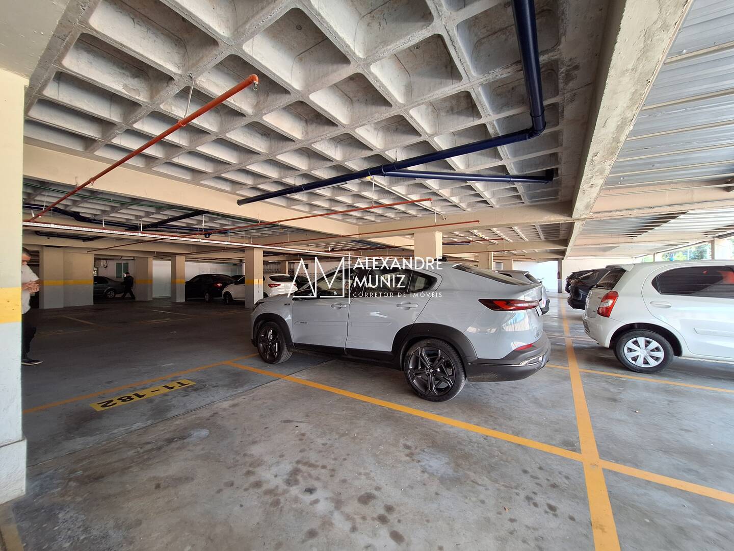 Apartamento à venda com 2 quartos, 56m² - Foto 18